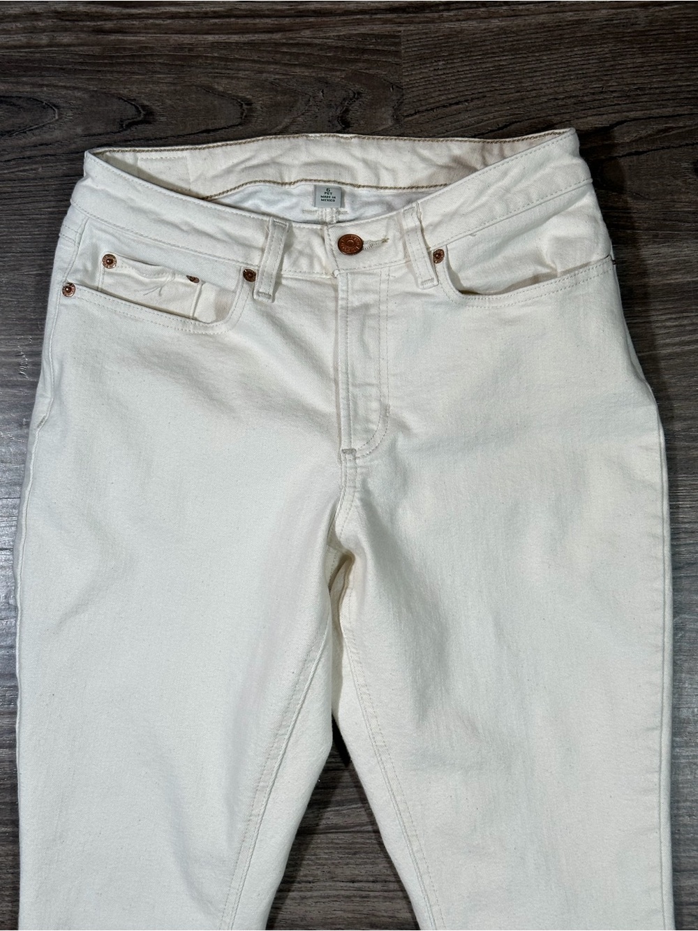 L.L. BEAN BEANFLEX Slim Leg Classic Fit Natural Tencel Lyocell Jeans 6 Petite - Picture 2 of 13